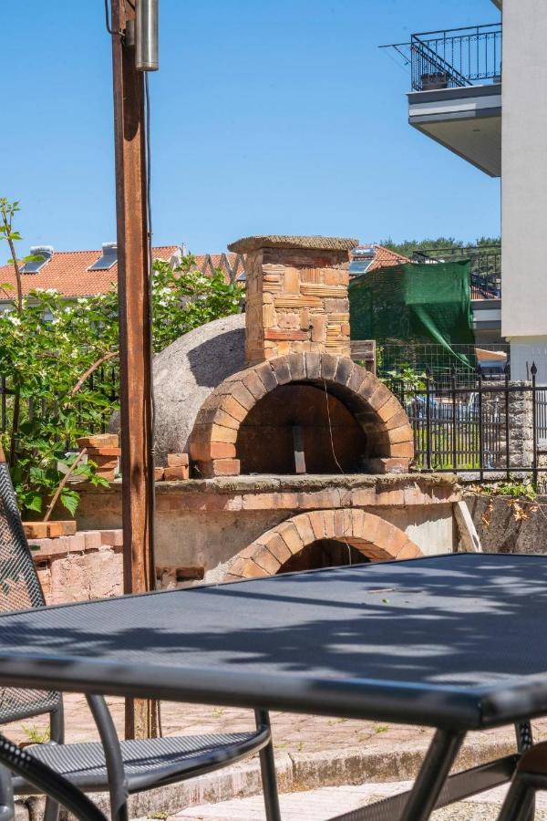 Secret Garden 76 Sq.M. Apartment Close To City Center Ioannina Exterior photo